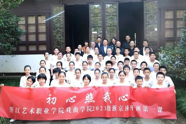 3b9d8ea3ffb74929b5aed4c53e20bc44.jpg 3b9d8ea3ffb74929b5aed4c53e20bc44.jpg