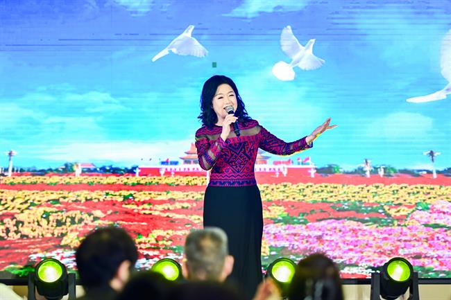 XAH_6336-opq3242959634.jpg XAH_6336-opq3242959634.jpg