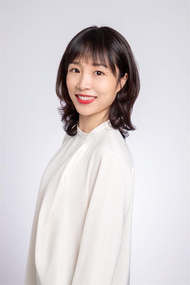 冯敏娜.jpg 冯敏娜.jpg