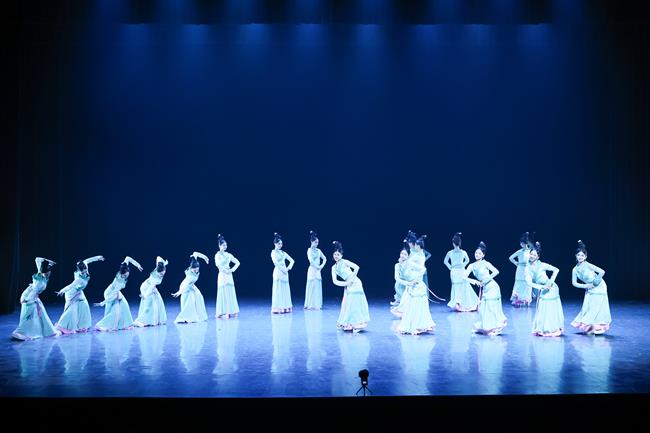 R6_A9119.jpg R6_A9119.jpg