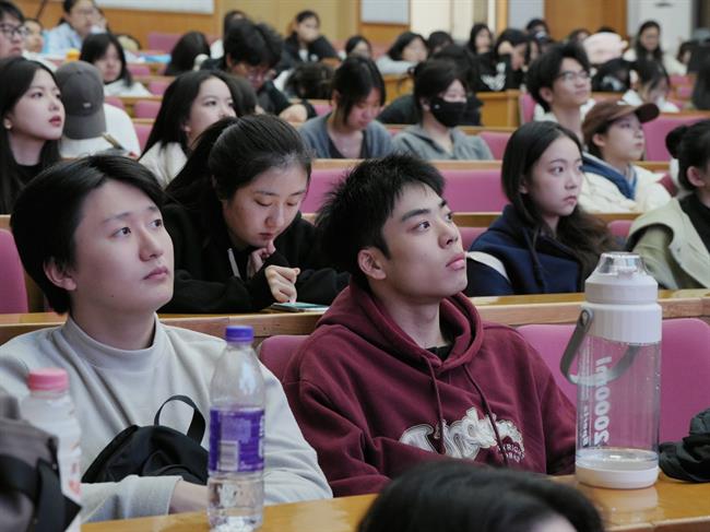 b933b87c27677518e5fbf4fa6aab702.jpg b933b87c27677518e5fbf4fa6aab702.jpg