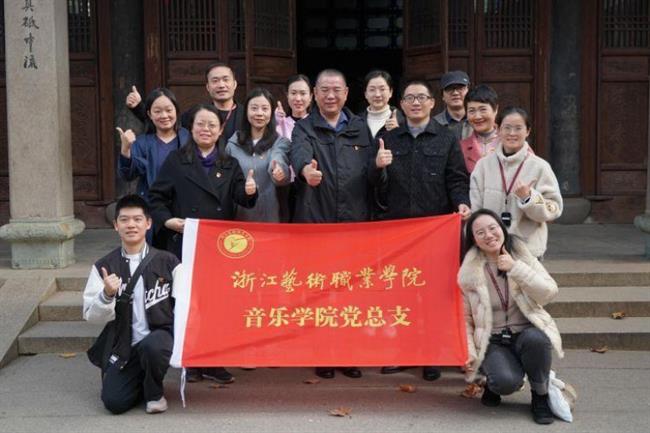 46c3d1922eb2422b8e5c344398d92181.jpg 46c3d1922eb2422b8e5c344398d92181.jpg