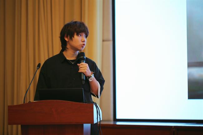 周心杰.jpg 周心杰.jpg