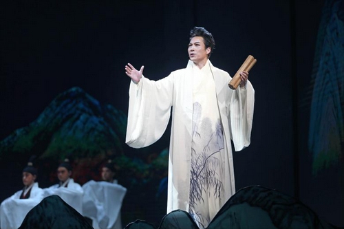 华渭强演绎吟唱屈原《离骚》