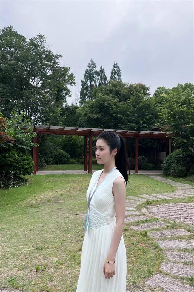 b642589a3992253a6f598bbff55defe.jpg b642589a3992253a6f598bbff55defe.jpg