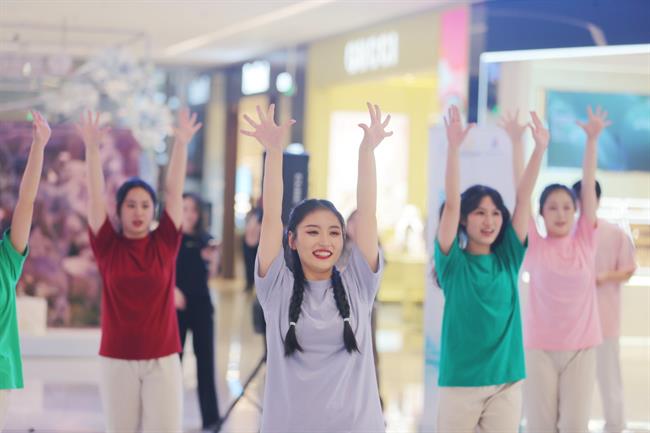 歌舞.jpg 歌舞.jpg