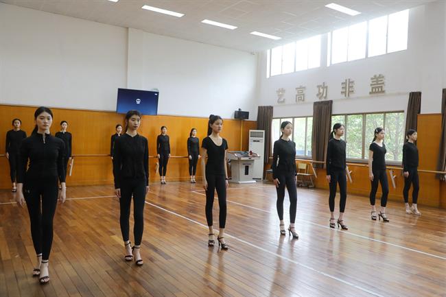 3B6A8666_副本.jpg 3B6A8666_副本.jpg