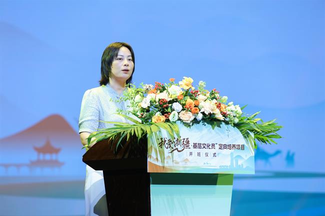 骆梅英.jpg 骆梅英.jpg