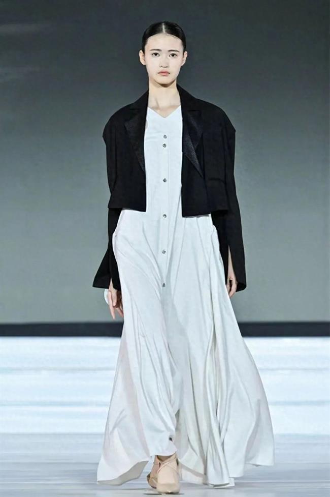 8f92ffc154db4a73b1ada1678ce0de5f_tplv-tt-origin-asy2_5aS05p2hQOeci-eci-a1memHjA==.jpg 8f92ffc154db4a73b1ada1678ce0de5f_tplv-tt-origin-asy2_5aS05p2hQOeci-eci-a1memHjA==.jpg