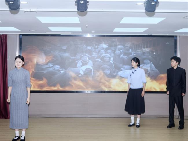 23级表演艺术专业(3+2)班表演《秋瑾》.jpg 23级表演艺术专业(3+2)班表演《秋瑾》.jpg