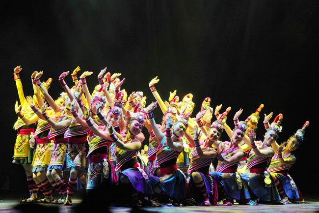 1群舞《畲家女儿拍》参加全国“桃李杯”舞蹈比赛获群舞一等奖,实现“浙江舞蹈新突破”.jpg 1群舞《畲家女儿拍》参加全国“桃李杯”舞蹈比赛获群舞一等奖,实现“浙江舞蹈新突破”.jpg