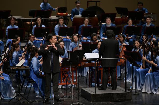 音乐会3.jpg 音乐会3.jpg